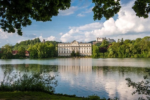 Noviça Rebelde e Mina de Sal em Salzburgo